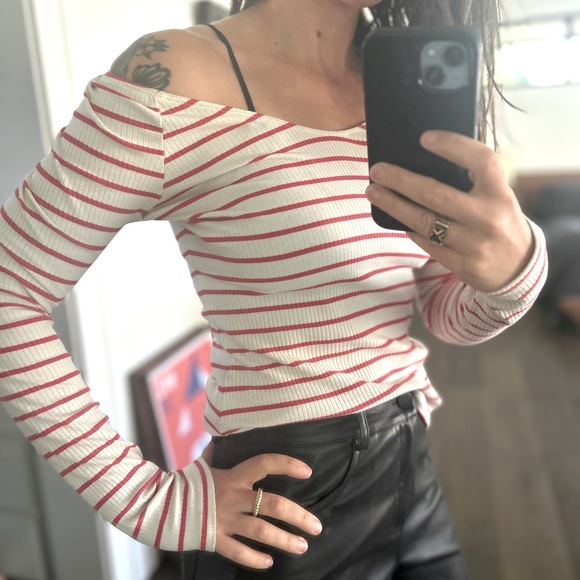 Levi’s Off The Shoulder Ribbed Top - Picture 1 of 5